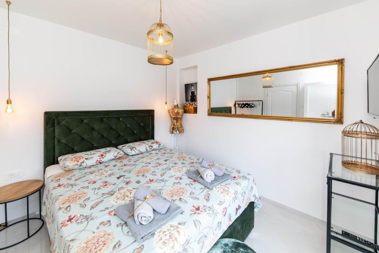 Gloria Luxury Suite Apartment Crikvenica Exterior photo